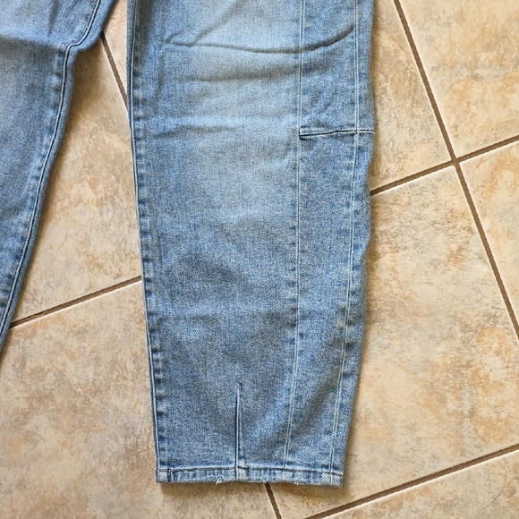 Judy Blue Light Blue Ankle Cropped Jeans - Picture 3 of 5